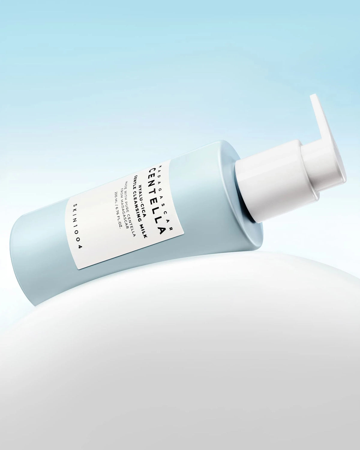 SKIN1004 Madagascar Centella Hyalu-Cica Gentle Cleansing Milk prausiklis